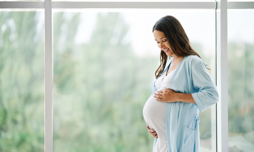 young healthy pregnant women
